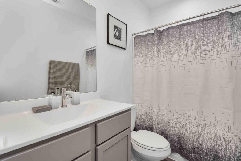 4Bedroom Escape - Near Med Center With Backyard 休斯敦 外观 照片