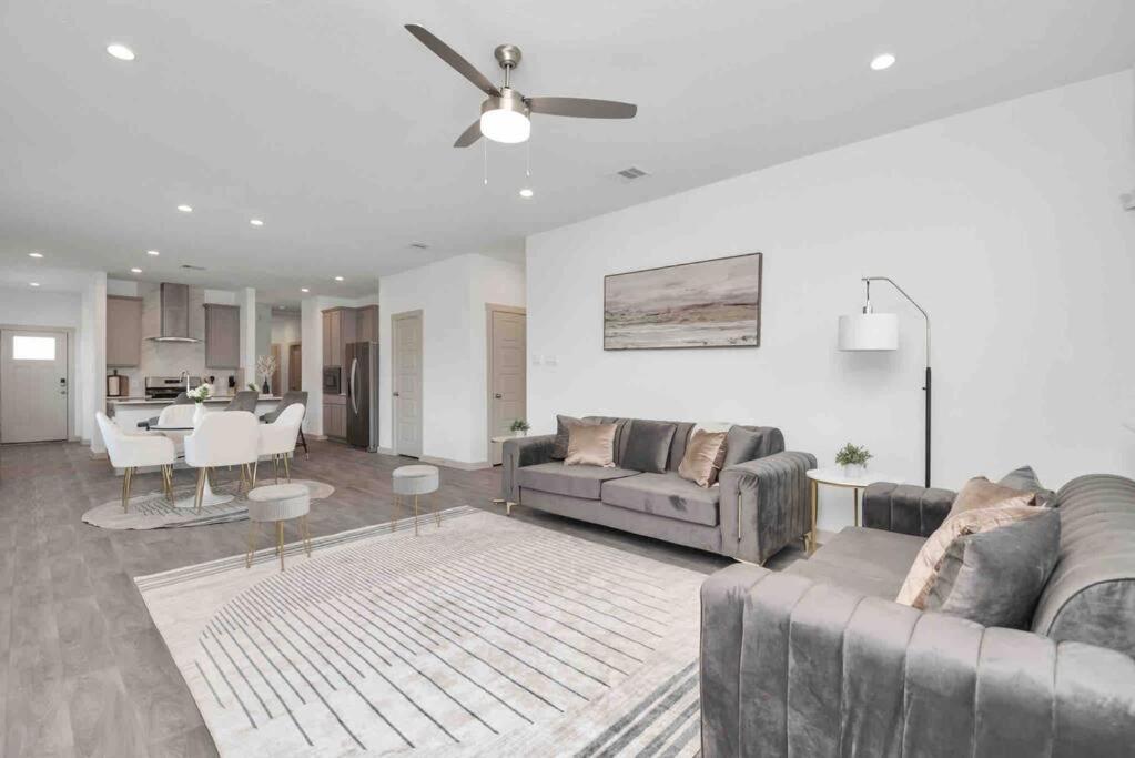 4Bedroom Escape - Near Med Center With Backyard 休斯敦 外观 照片