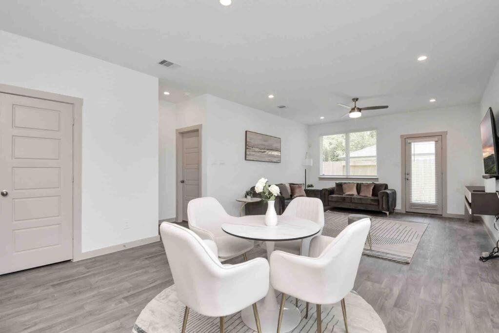 4Bedroom Escape - Near Med Center With Backyard 休斯敦 外观 照片