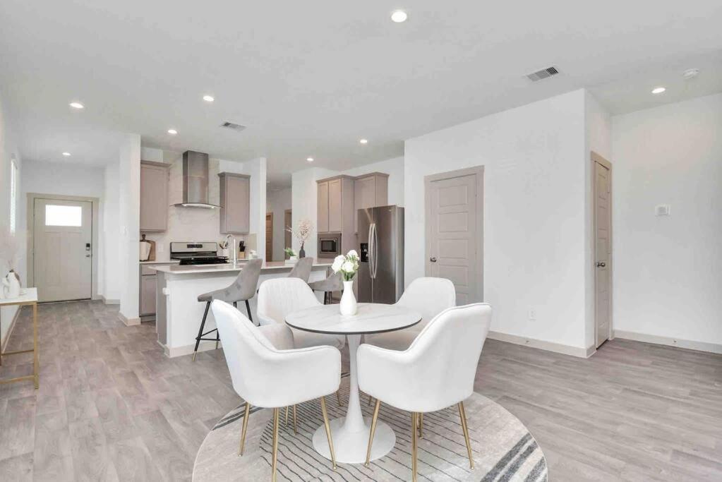4Bedroom Escape - Near Med Center With Backyard 休斯敦 外观 照片